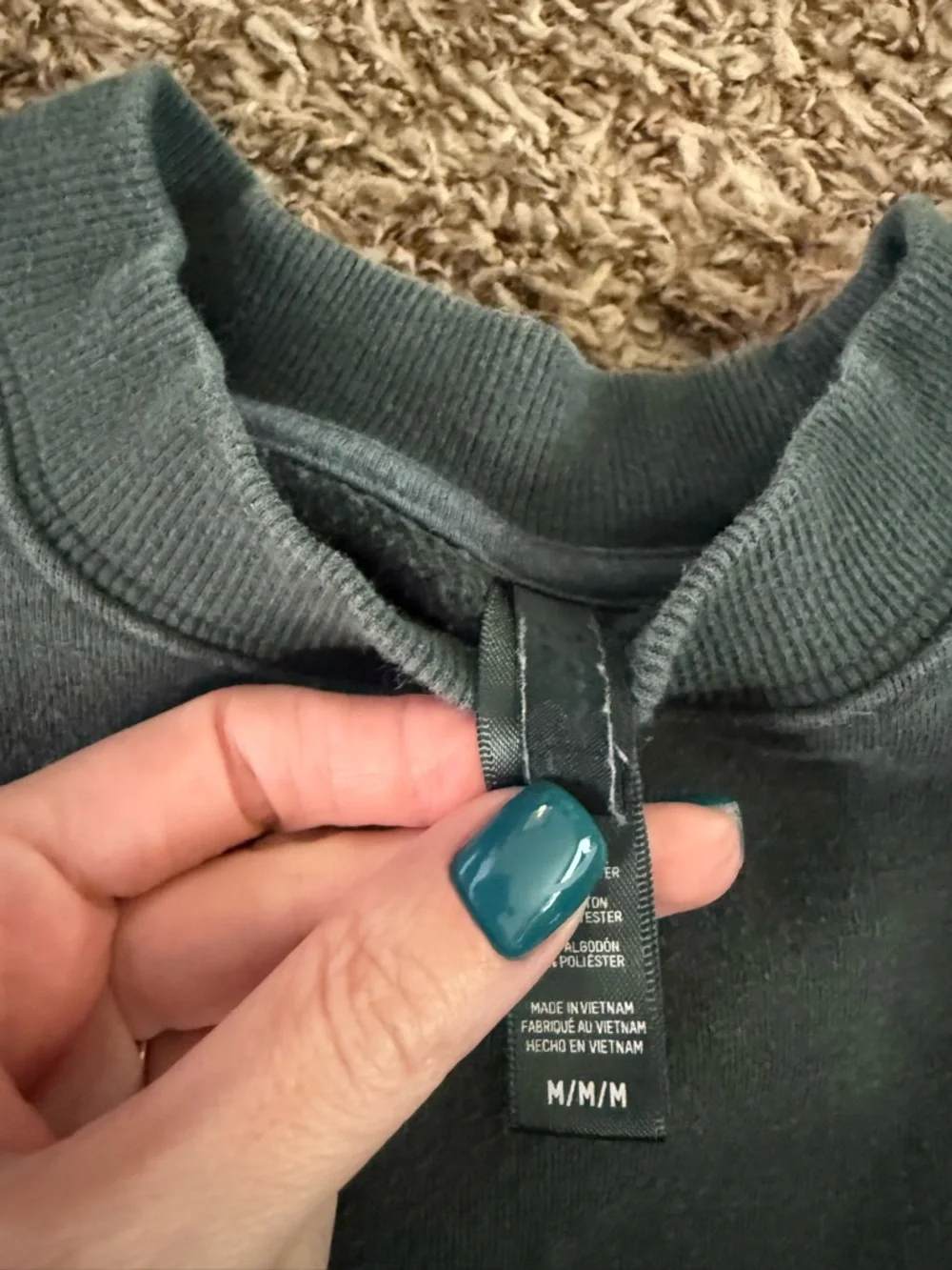 SKIMS Women's Crewneck Sweatshirt - Dark Green - Picture 4 of 5